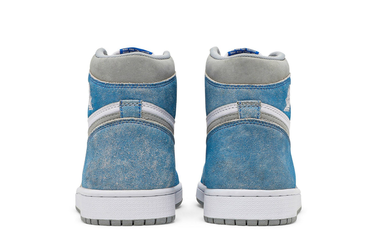 Retro 1 High OG Sneakers — Hyper Royal — 555088-402