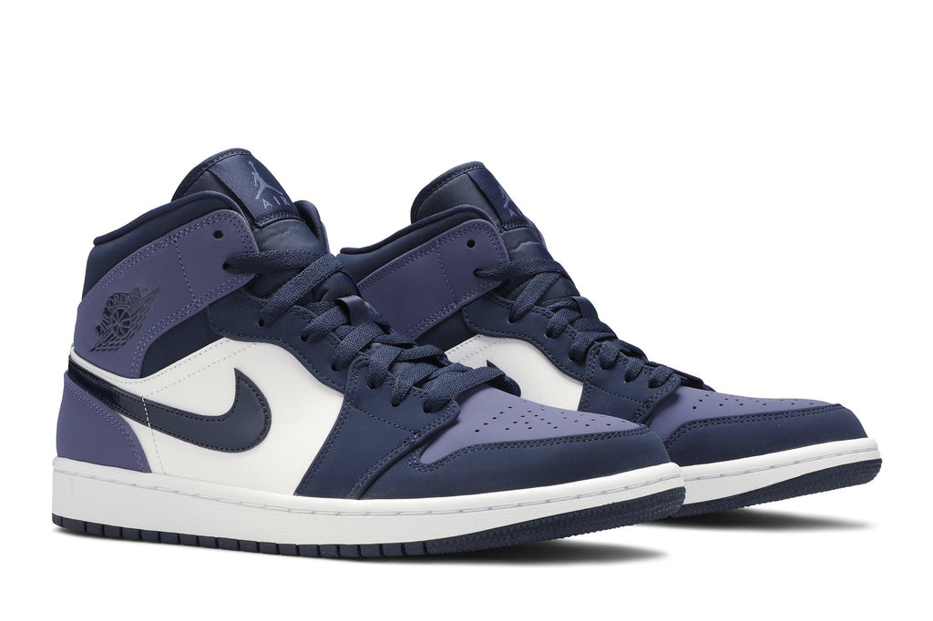 Retro 1 Mid Sneakers — Sanded Purple — 554724-445