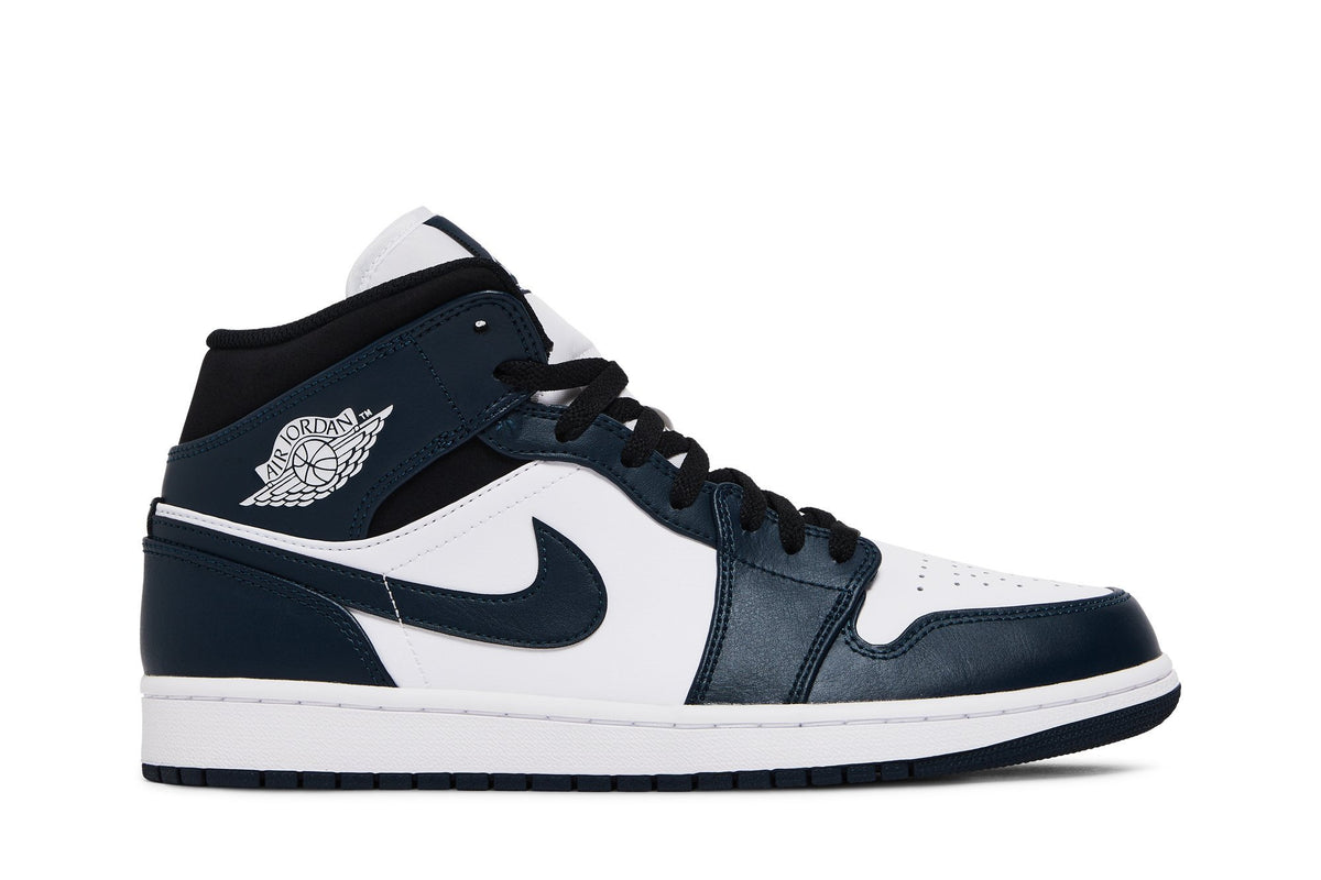 Retro 1 Mid Sneakers — Armory Navy — 554724-411