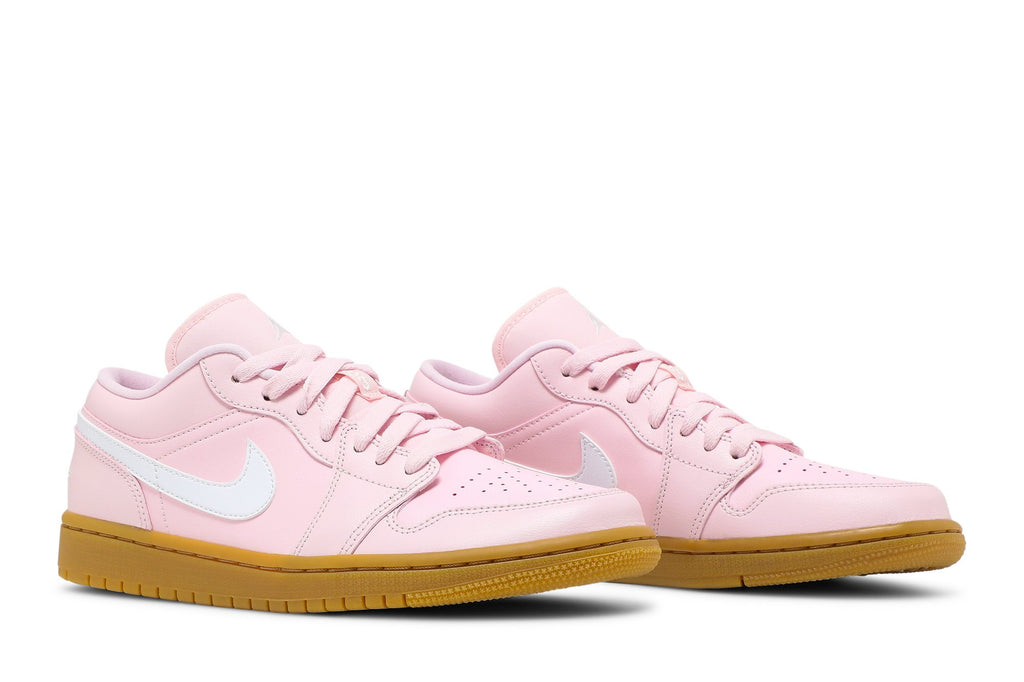 Retro 1 Low Sneakers — Arctic Pink Gum — DC0774-601