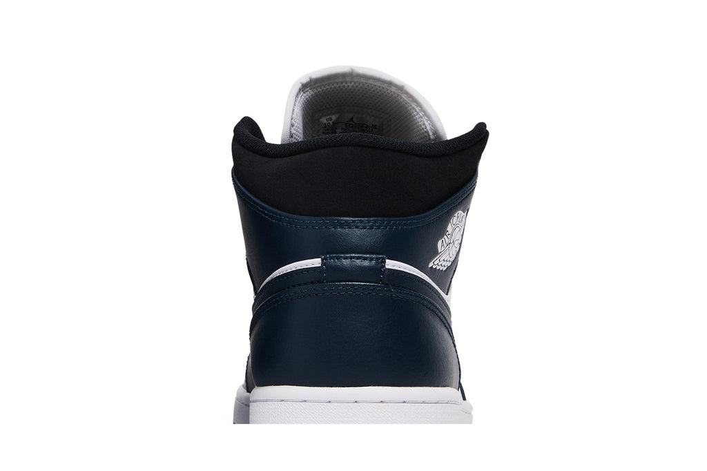 Retro 1 Mid Sneakers — Armory Navy — 554724-411