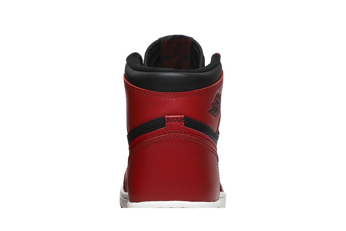 Retro 1 High Sneakers — Varsity Red — BQ4422-600