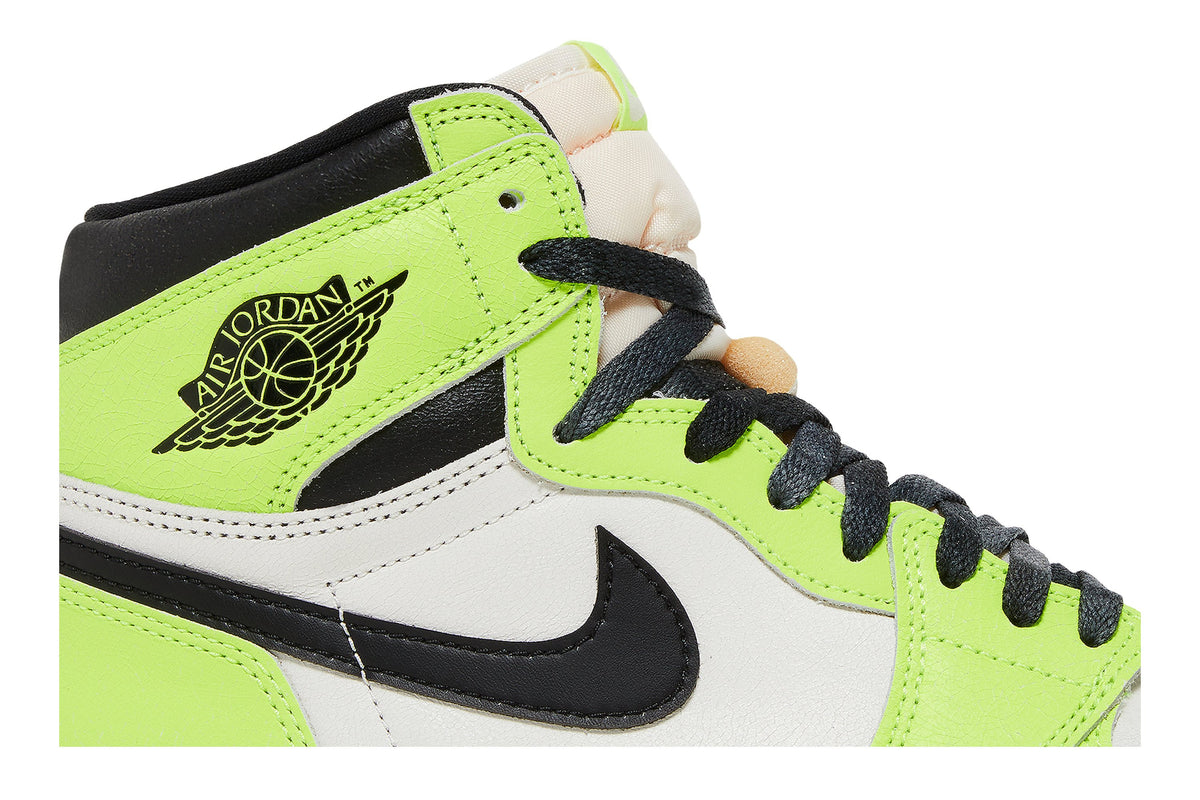 Retro 1 High OG Sneakers — Visionaire — 555088-702