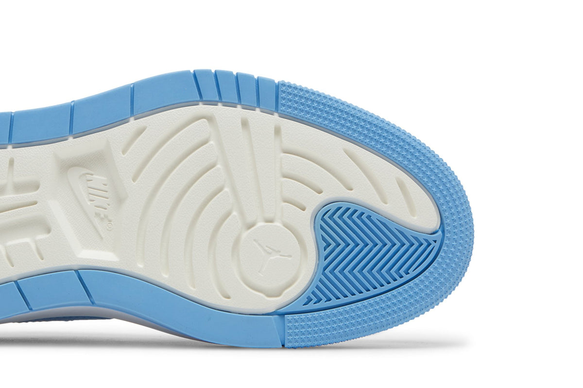 Retro 1 Elevate Low Sneakers — University Blue — DQ3698-141