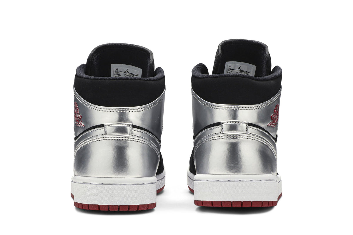 Retro 1 Mid Sneakers — Johnny Kilroy — 554724-057