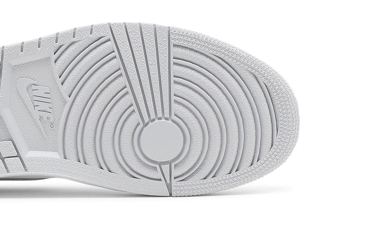 Retro 1 Low OG Sneakers — Neutral Grey — CZ0790-100