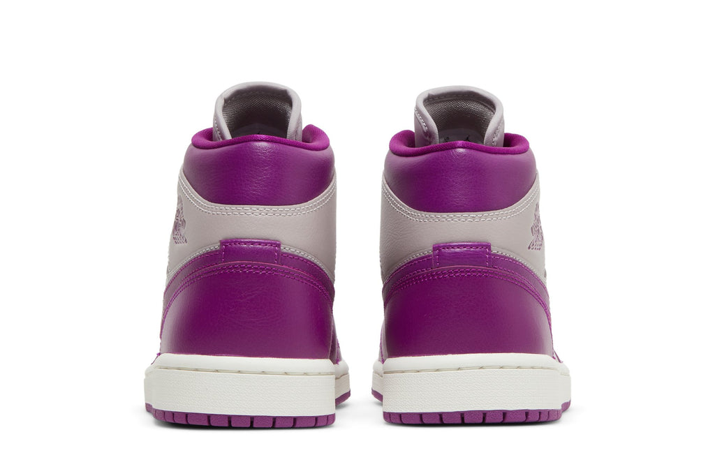 Retro 1 Mid Sneakers — Magenta — BQ6472-501