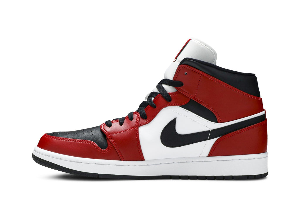 Retro 1 Mid Sneakers — Chicago Black Toe — 554724-069