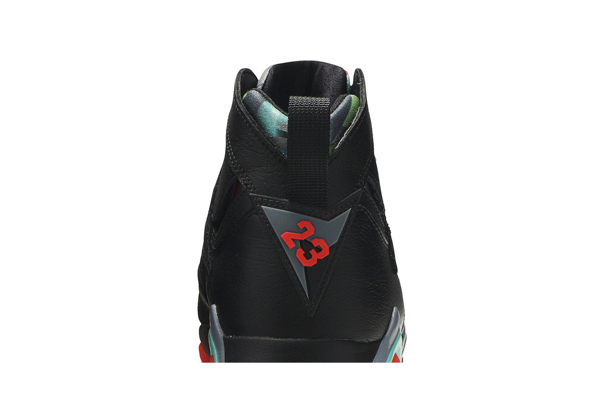 Retro 7 Sneakers — Barcelona Nights — 705350-007