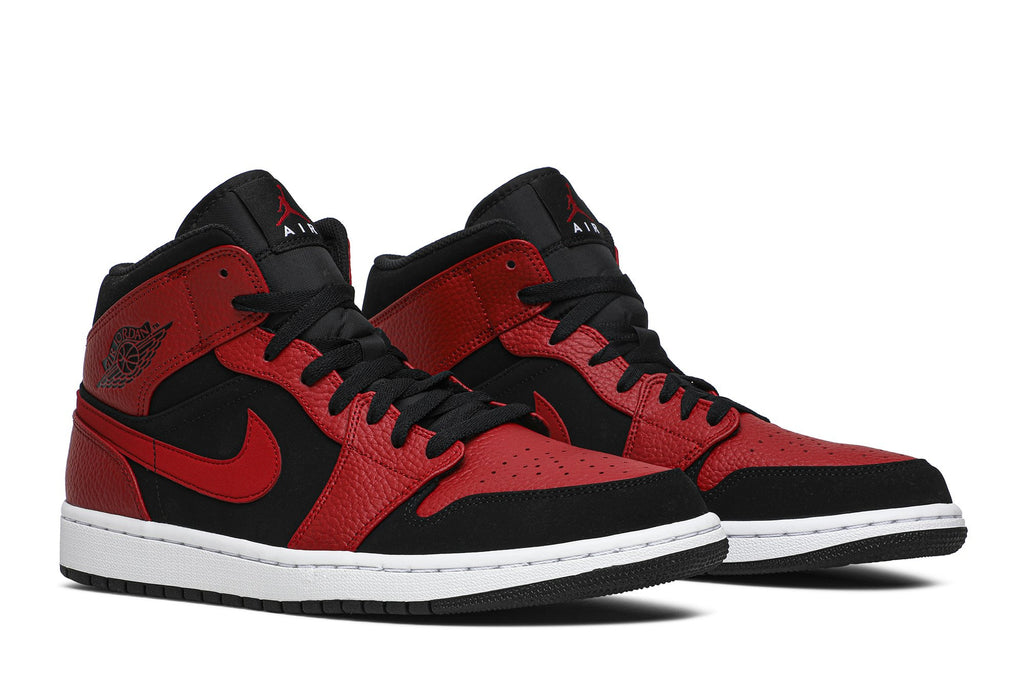 Retro 1 Mid Sneakers — Bred — 554724-054