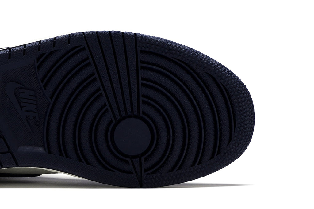 Retro 1 High OG Sneakers — Obsidian — 555088-140