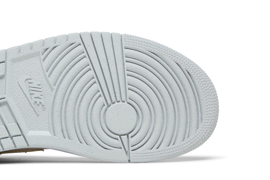 Retro 1 Mid SE Sneakers — Sanddrift — DM9126-104