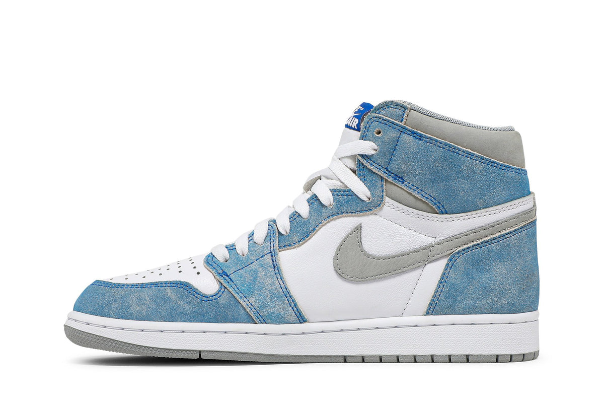Retro 1 High OG Sneakers — Hyper Royal — 555088-402
