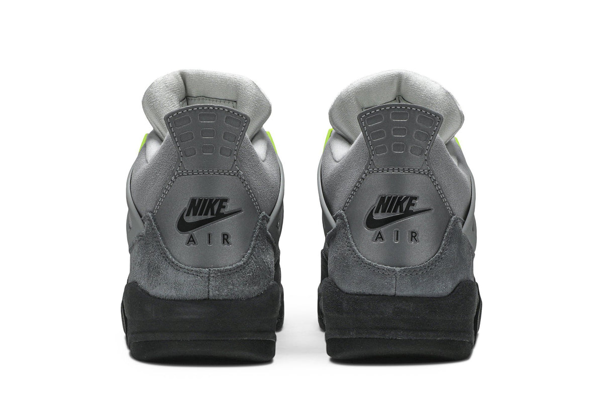 Retro 4 SE Sneakers — Neon 95 — CT5342-007