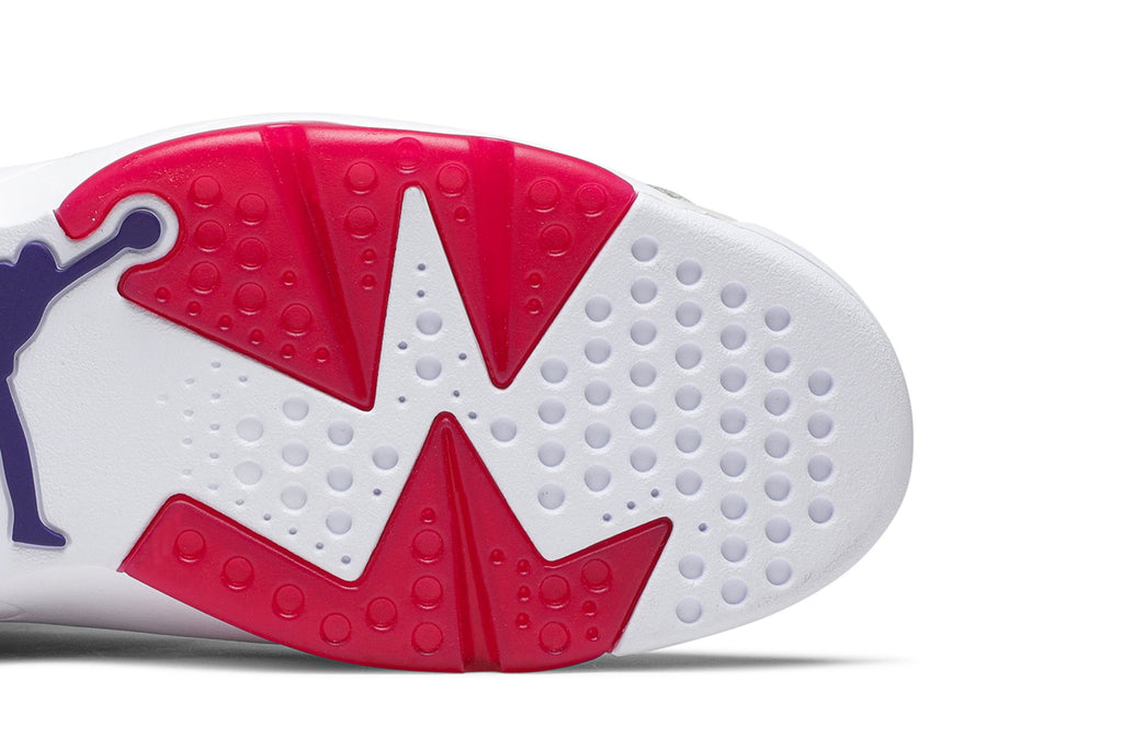 Retro 6 Sneakers — Hare — CT8529-062