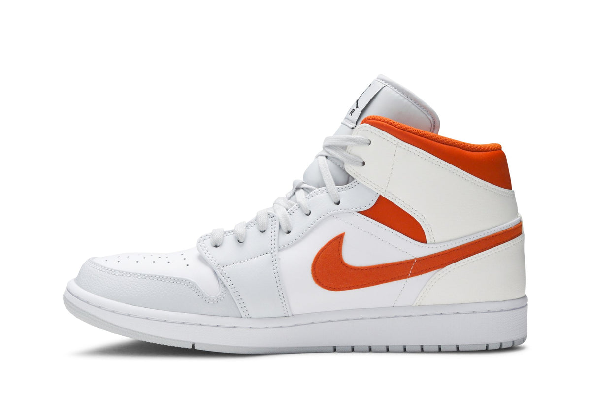 Retro 1 Mid Sneakers — Starfish — CW7591-100