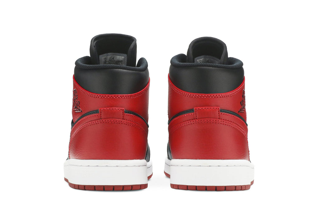Retro 1 Mid Sneakers — Banned — 554724-074