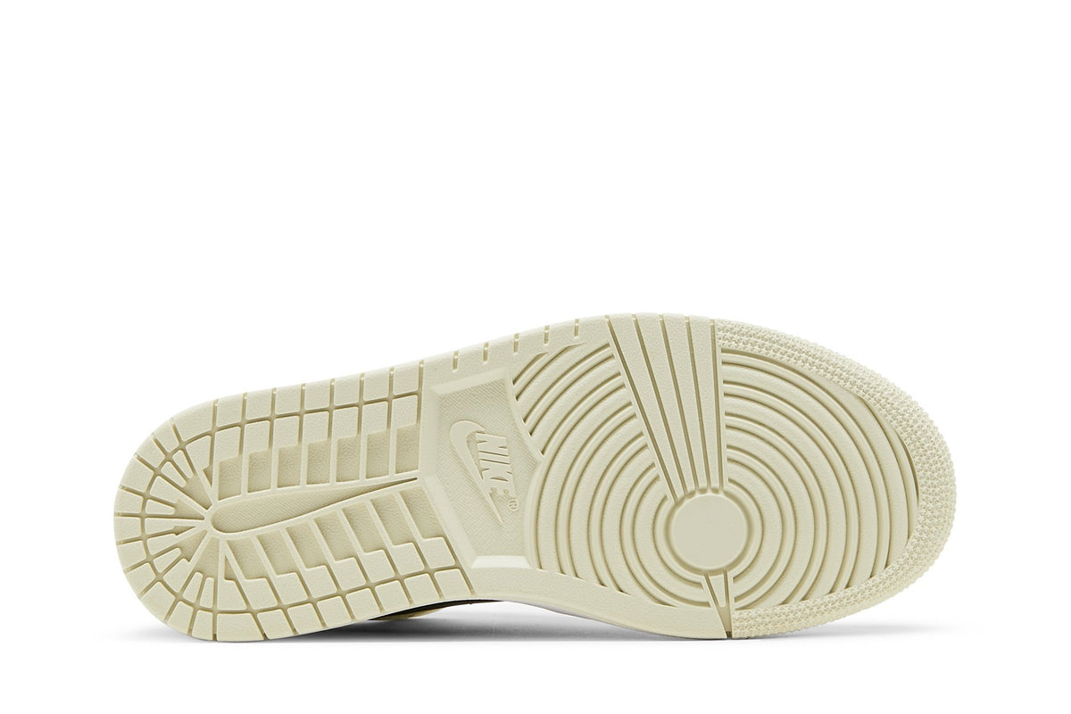 Retro 1 Low Sneakers — Coconut Milk — DC0774-121