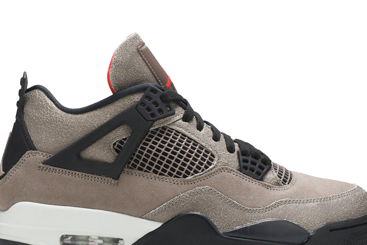 Retro 4 Sneakers — Taupe Haze — DB0732-200
