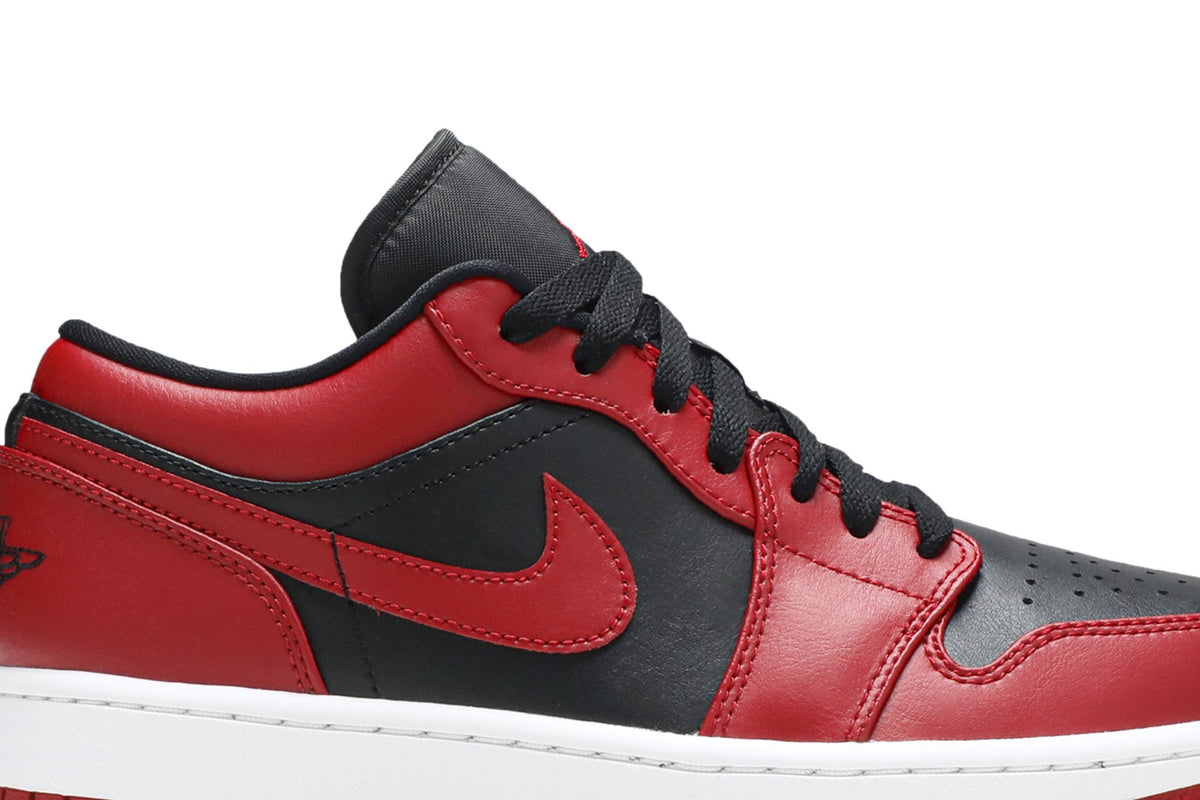 Retro 1 Low Sneakers — Reverse Bred — 553558-606