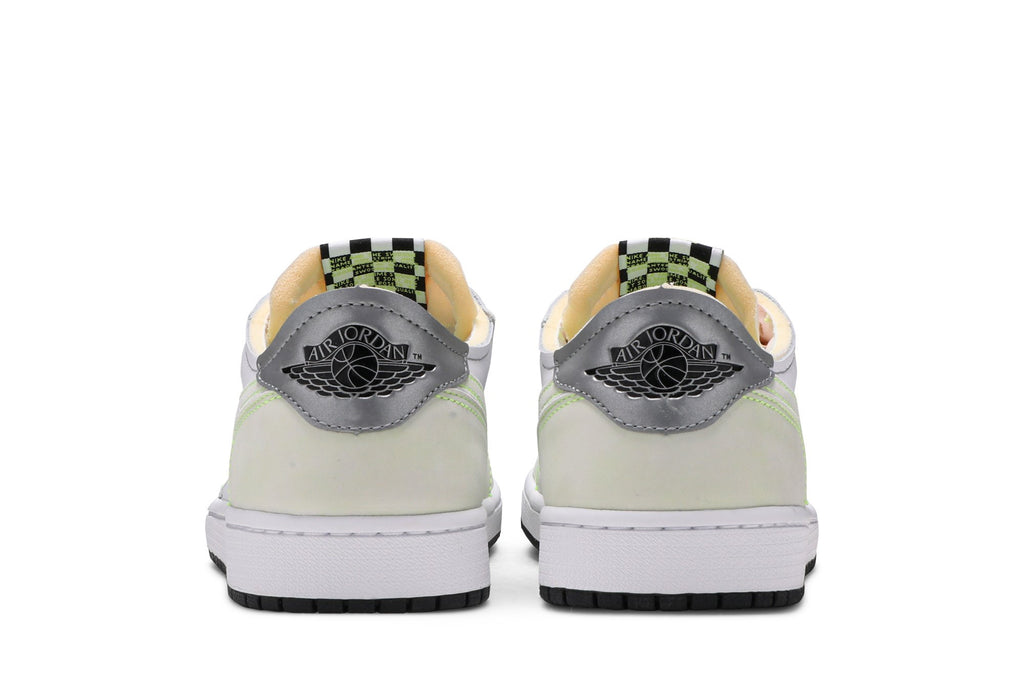 Retro 1 Low OG Sneakers — Ghost Green — DM7837-103
