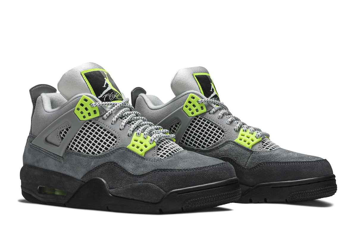 Retro 4 SE Sneakers — Neon 95 — CT5342-007