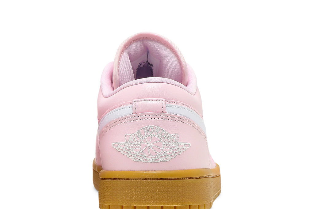Retro 1 Low Sneakers — Arctic Pink Gum — DC0774-601