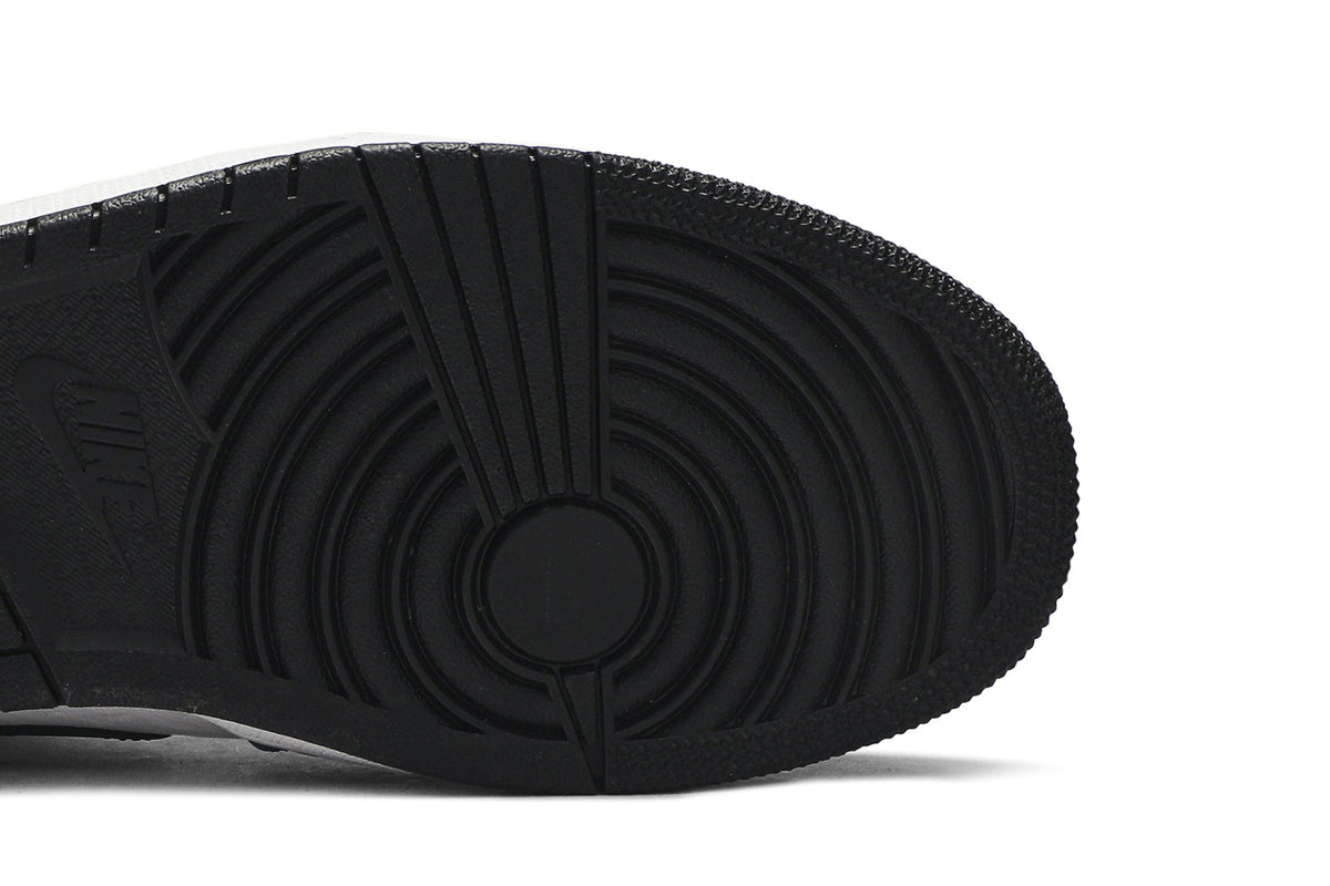Facetasm Collaboration — Retro 1 Mid Sneakers — Fearless — CU2802-100