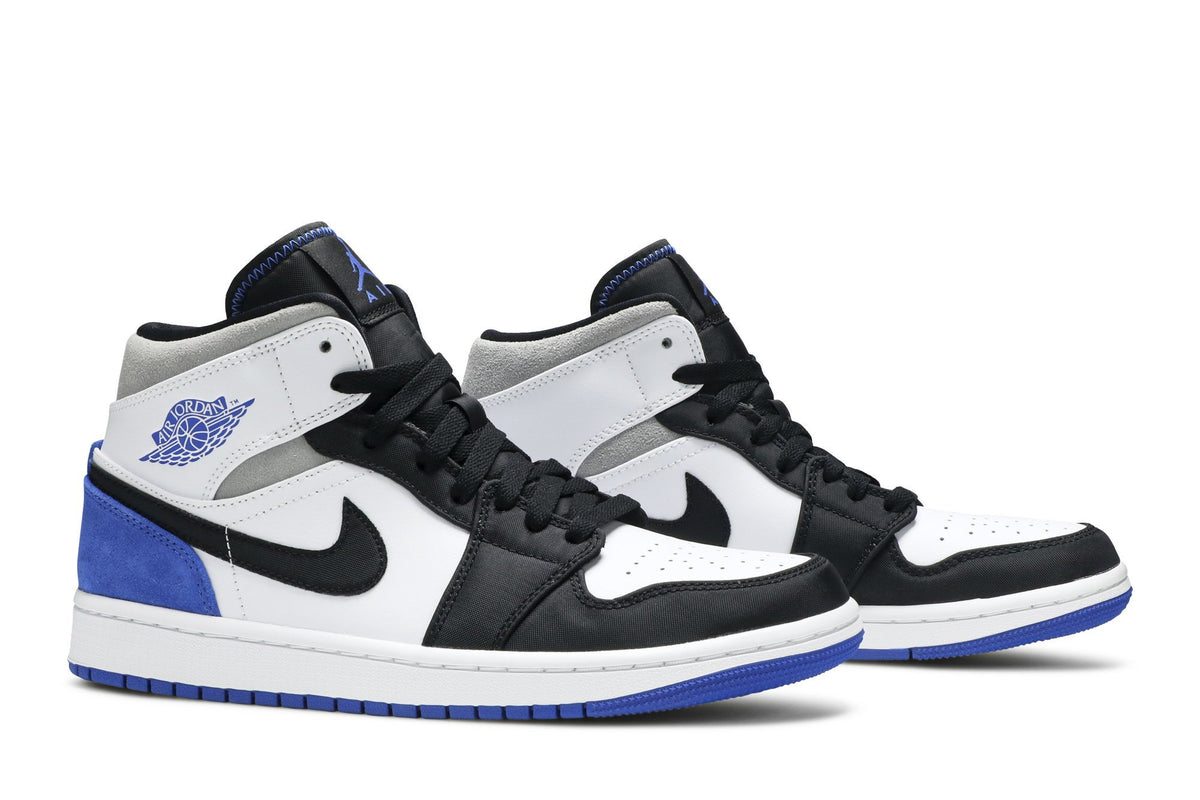 Retro 1 Mid SE Sneakers — Royal Black Toe — 852542-102
