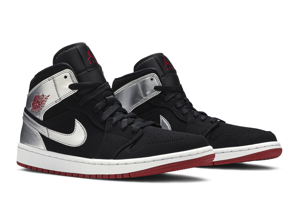 Retro 1 Mid Sneakers — Johnny Kilroy — 554724-057