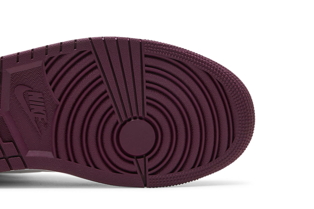 Retro 1 High OG Sneakers — Bordeaux — 555088-611
