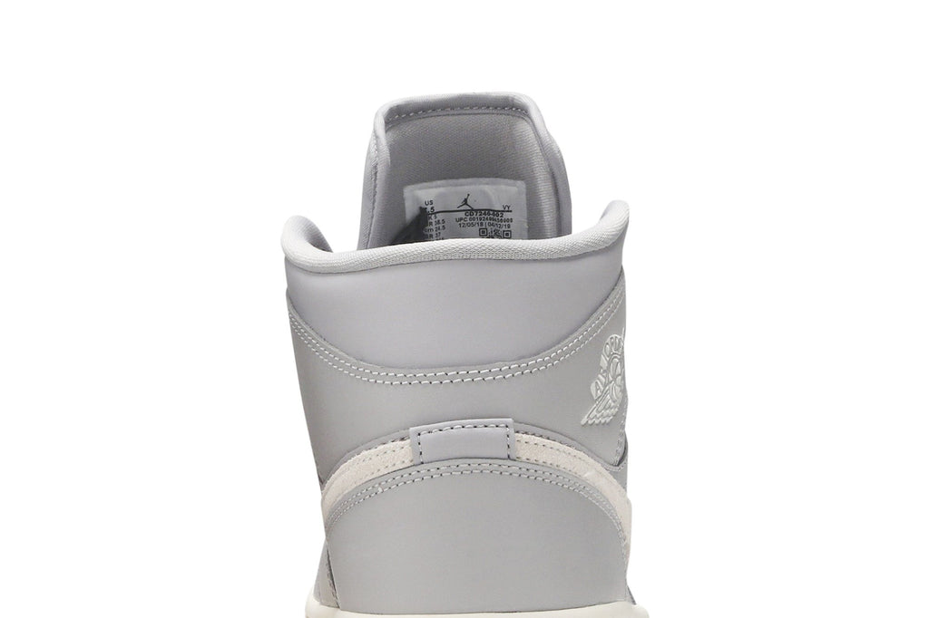 Retro 1 Mid Sneakers — Grey Light Bone — CD7240-002