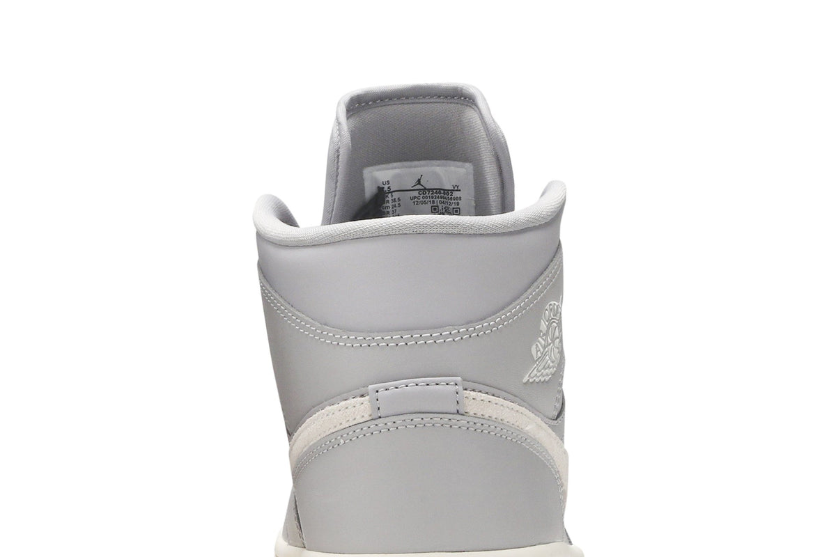 Retro 1 Mid Sneakers — Grey Light Bone — CD7240-002