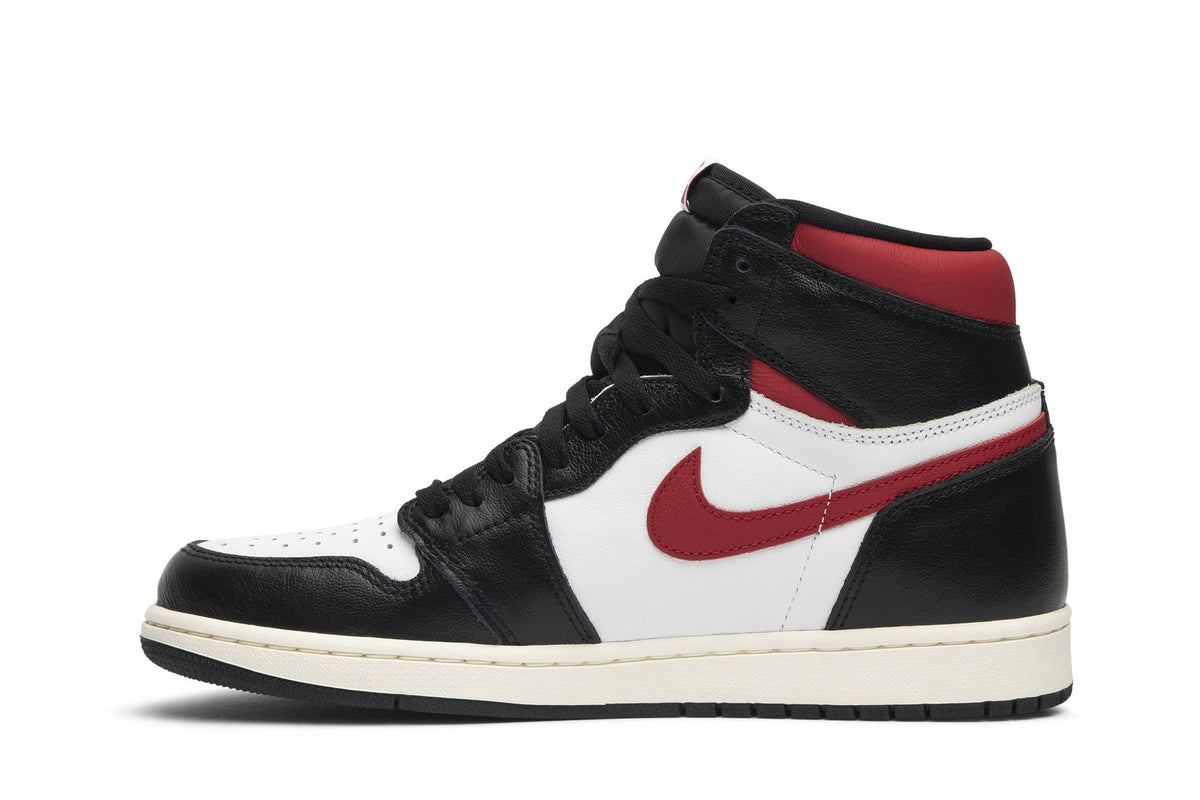 Retro 1 High OG Sneakers — Gym Red — 555088-061