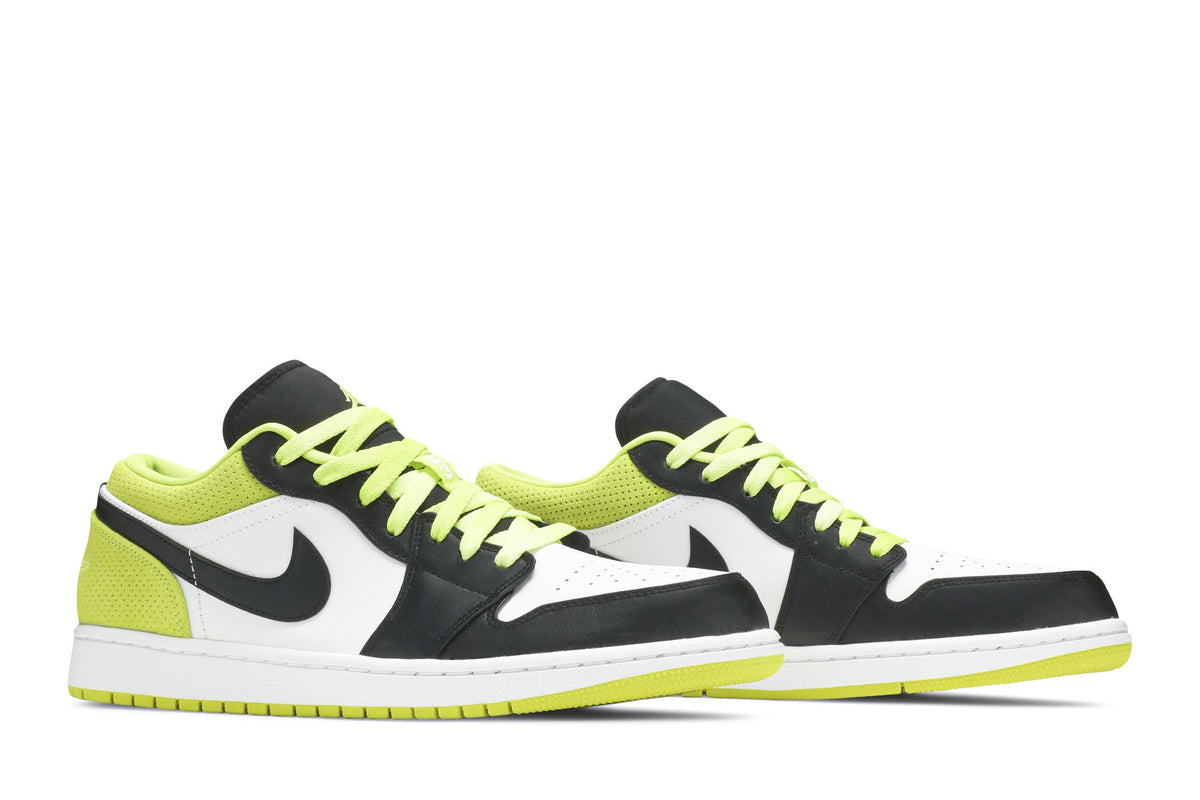 Retro 1 Low Sneakers — Cyber — CK3022-003