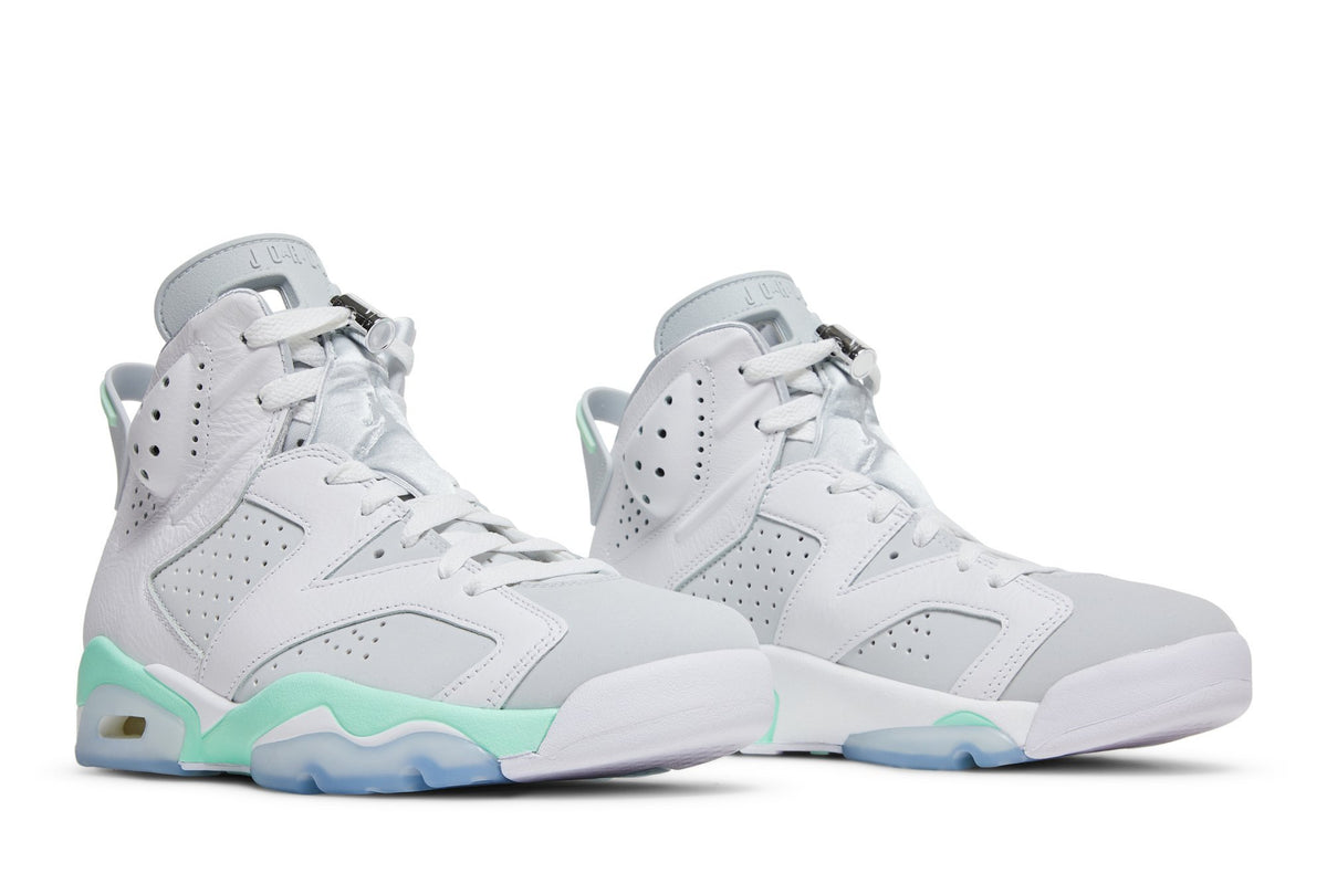 Retro 6 Sneakers — Mint Foam — DQ4914-103
